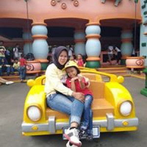 Tuty Sulistary profile icon