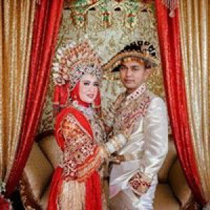 Siti Hardiyanti R. Budullah profile icon