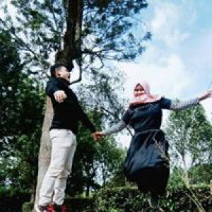 Siti Nurhani profile icon