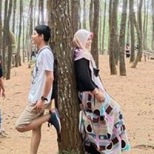 Tuti Setya Wati profile icon