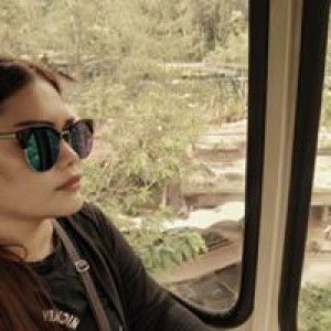 Dewi Vero Hakim profile icon