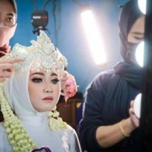 Eka Nur Indah Sari profile icon