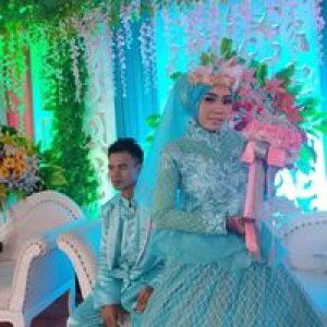 Partini Poetryparmien profile icon