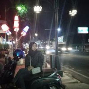 Annisaull Khoiriyanto profile icon