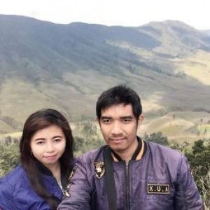 Eri Wahyuni profile icon