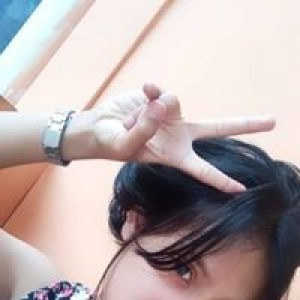 Devi Oktavianti profile icon
