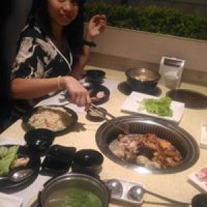 regine Estoesta Castro profile icon