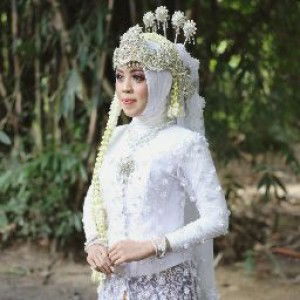 Arum Alfiyani profile icon