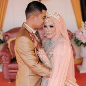 Indah Novita Sari profile icon