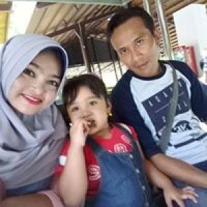 Wikhe Kartika Sari profile icon