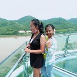 ผู้ 'หญิง เปื้อน ฝุ่น  profile icon