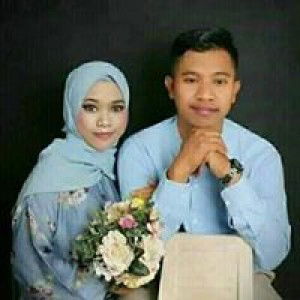 Ayu Wandira profile icon