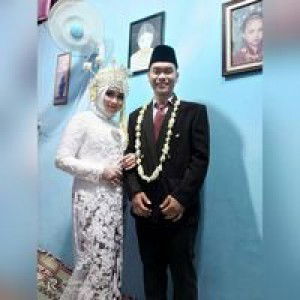 Putri Andriaani profile icon