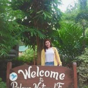 Mae Molavin profile icon