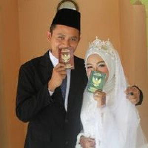 Nur Halimah profile icon