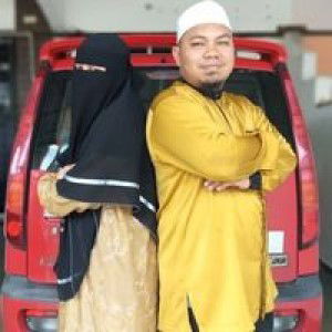 Along Atiqah Hamzah profile icon