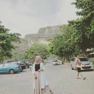 Lestari Rahayu profile icon