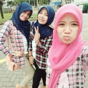 Mira Mira profile icon