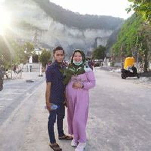 Dewi Linda Sari profile icon