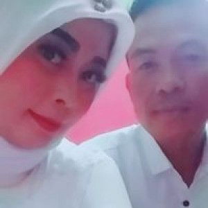 Reni Anggraini profile icon