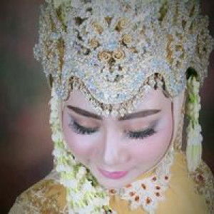 Siti Romlah profile icon