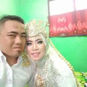 Siti Sholihati profile icon