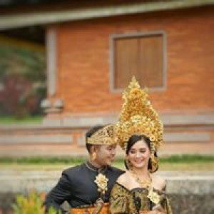 Rethy Wandhani profile icon