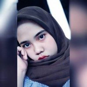 Yayahziiee Komariiyah profile icon