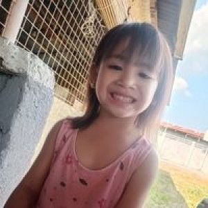 Mica De Leon profile icon