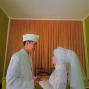 Debi Melianti profile icon