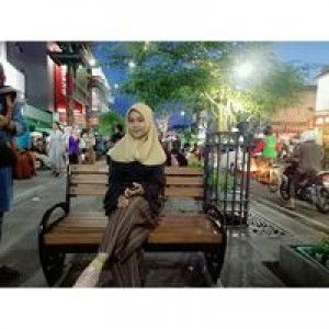 Indri Astuti profile icon