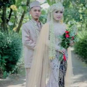 Puji Rahayu profile icon