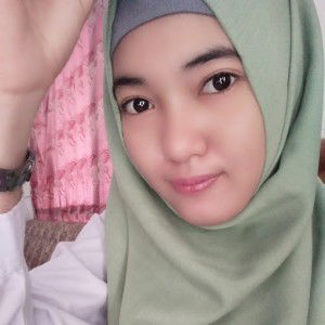 Nur Qomariyah profile icon