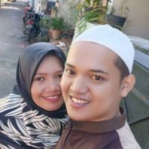 Erni Dwi Astu profile icon