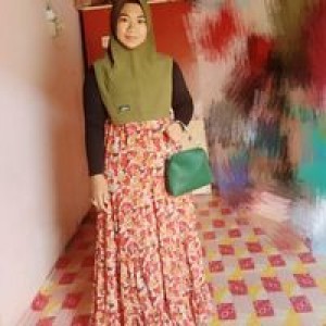 Sri Wahyuni profile icon