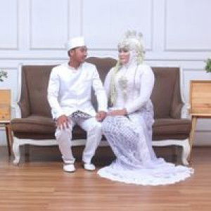 Rikha Dwi Lestari profile icon