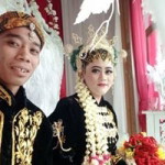 Ellya Sari profile icon