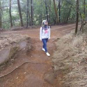 Anggit Vivi Damayanti profile icon