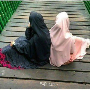 Indah Ramoli profile icon