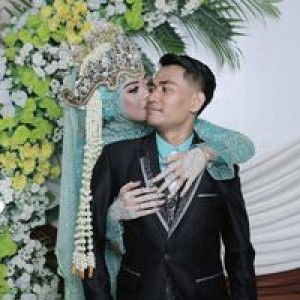 Dwie Cahaya Kusuma profile icon