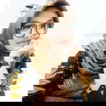 Evi Susanti profile icon