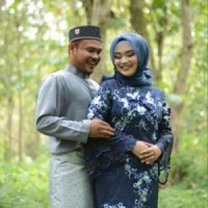 Ayu Lestarii profile icon