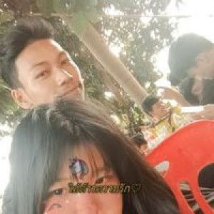 พลอย ย. profile icon