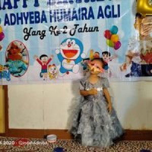 Indah Adhiba Agli profile icon