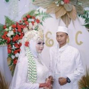 Cindy Divani profile icon