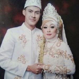 Lian April profile icon