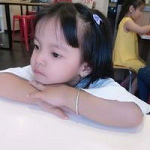 Nhi Nhi profile icon