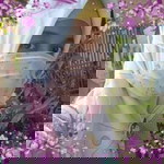 Indah Sari profile icon