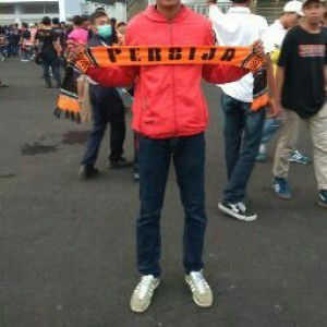 yogi pangestu profile icon