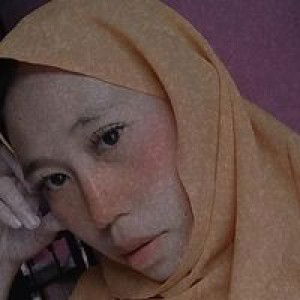 Anggun Lestari Momoy profile icon